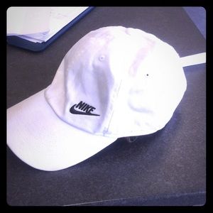 NIKE CAP